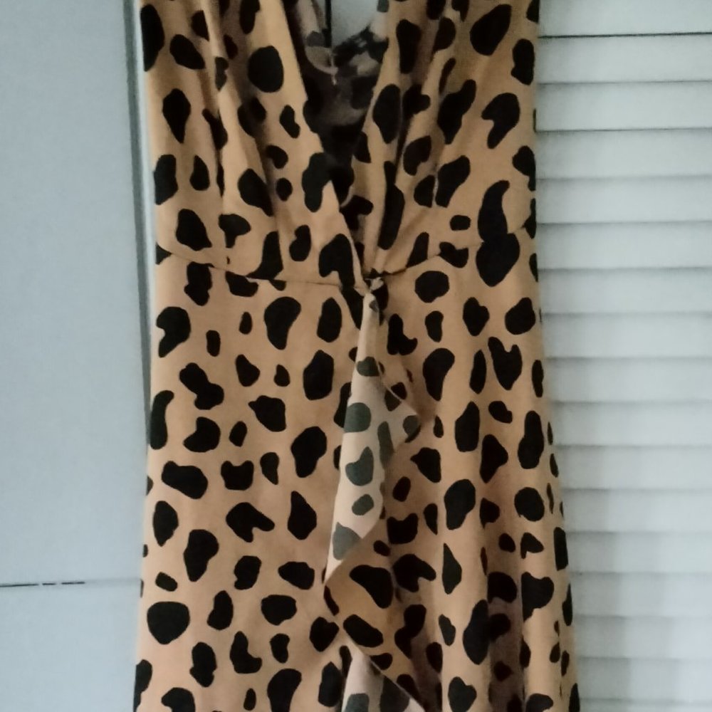 Bar III xxs sleeveless cheetah wrap dress
